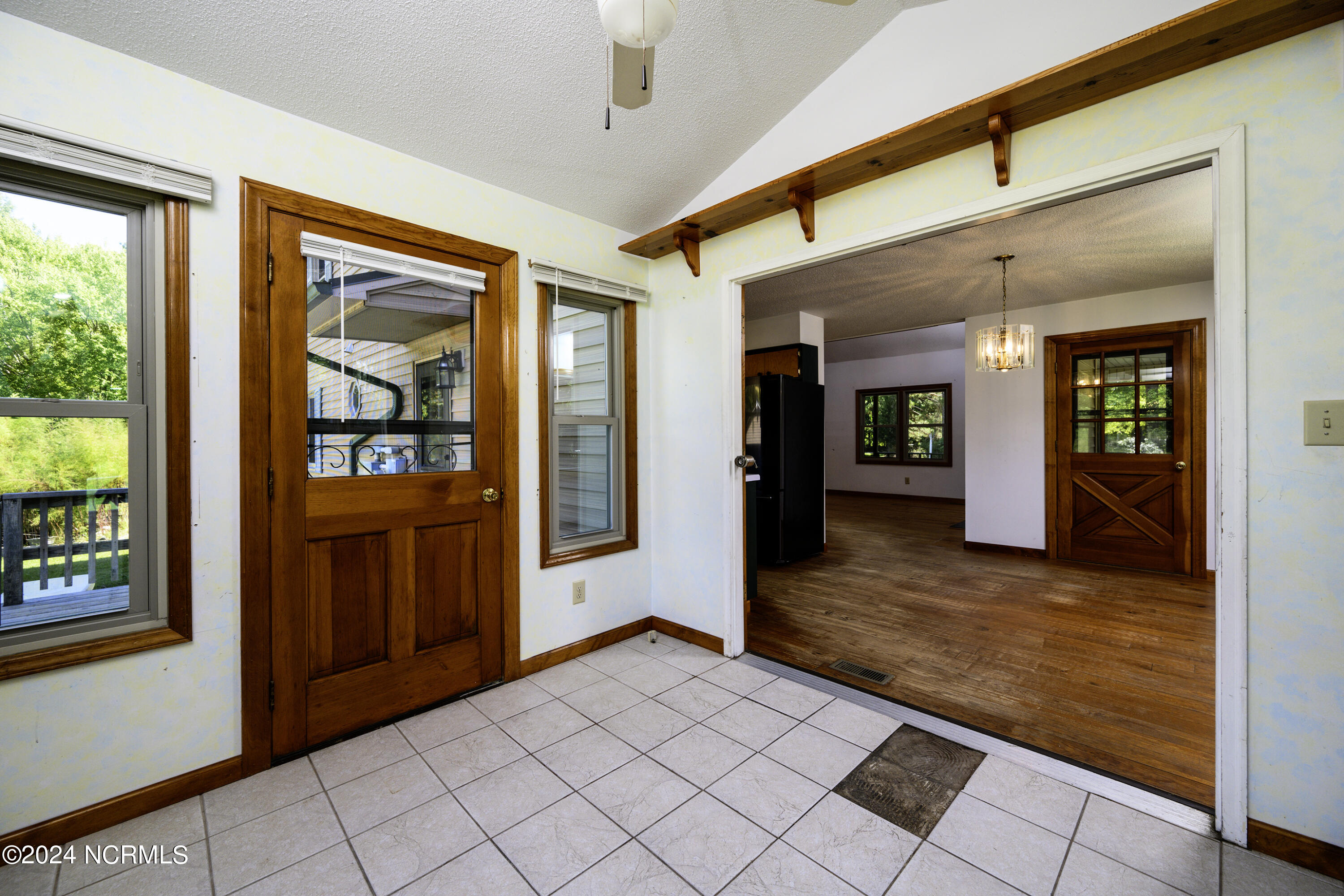 820 New Liberty Road New Bern, NC 28562 - Photo 16 of 73 Sunroom
