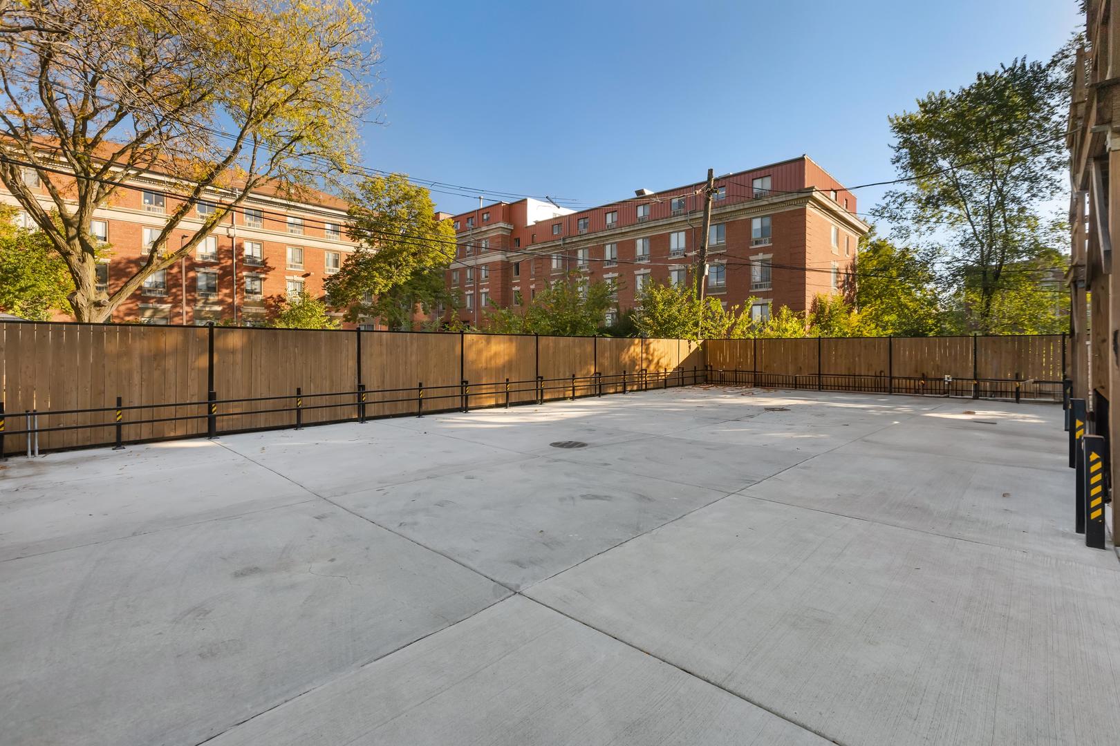 444 East 48th Street, Unit 2W Chicago, IL 60615 - Photo 3 of 31