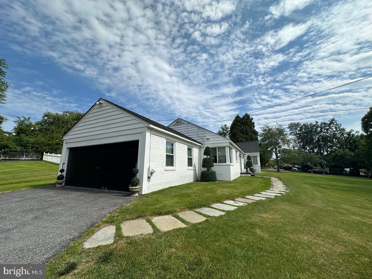 10001 Counselman Road Potomac, MD 20854 - Photo 2 of 14 Gallery Image 2