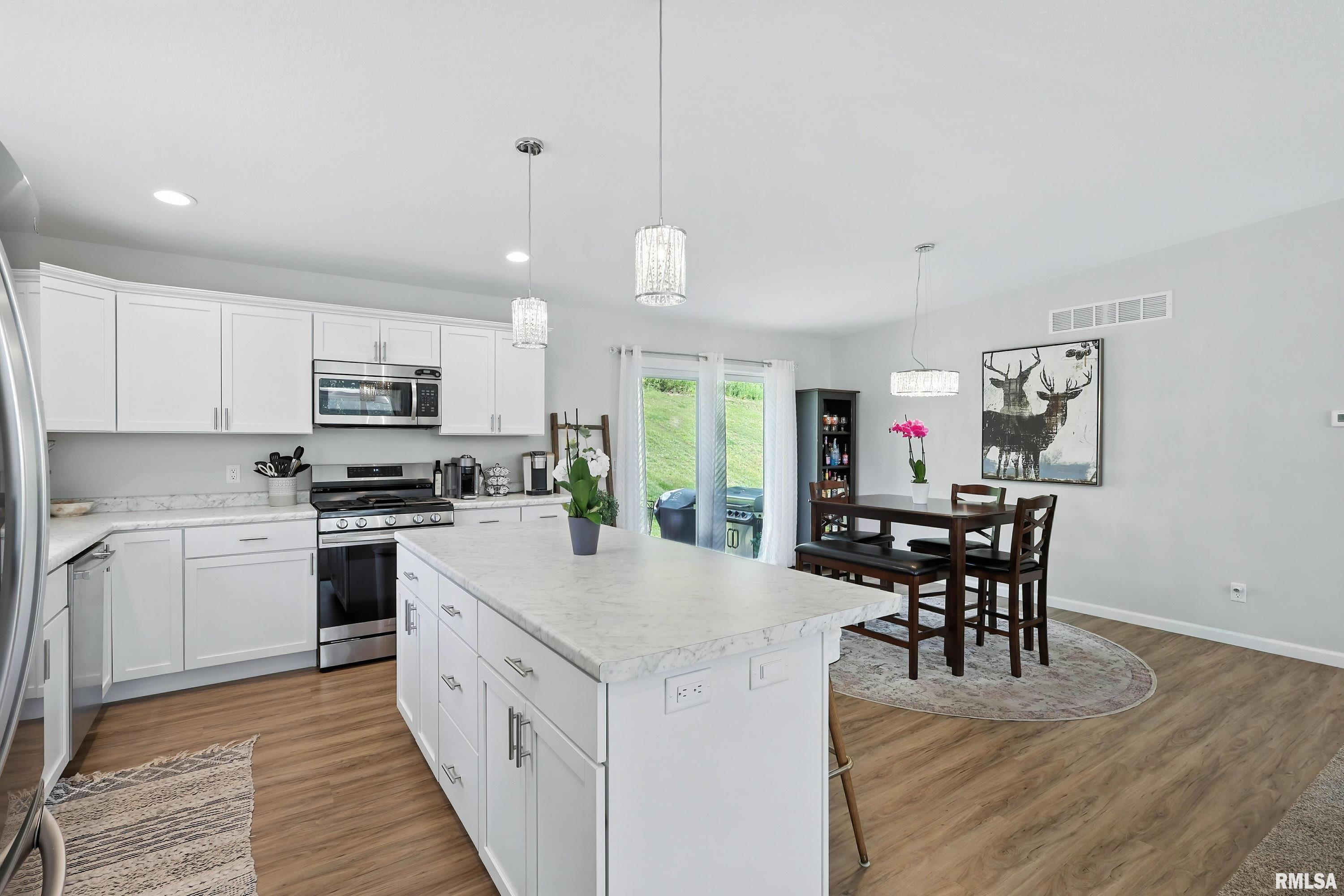 1145 Waverly Road Davenport, IA 52804 - Photo 17 of 44 Gallery Image 17