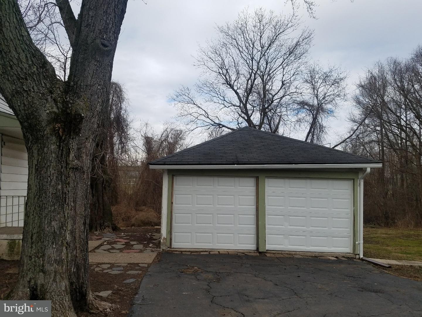 3118 Bath Road Bristol, PA 19007 - Photo 3 of 14 Gallery Image 3