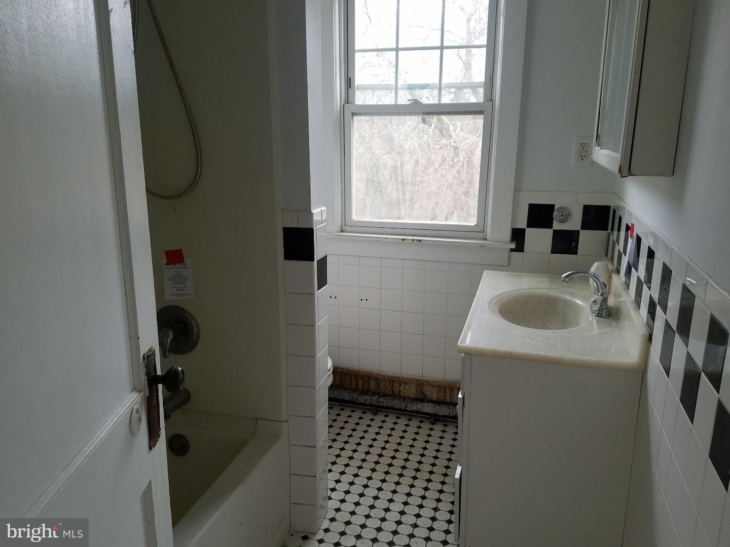 3118 Bath Road Bristol, PA 19007 - Photo 10 of 14 Gallery Image 10