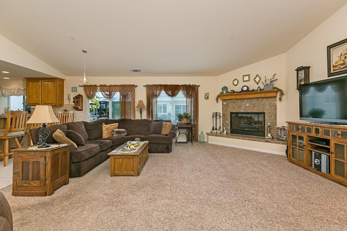 9423 West Lilac Road Escondido, CA 92026 - Photo 4 of 25 Gallery Image 4