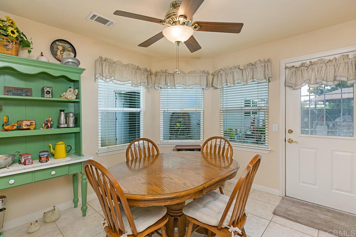 9423 West Lilac Road Escondido, CA 92026 - Photo 8 of 25 Gallery Image 8