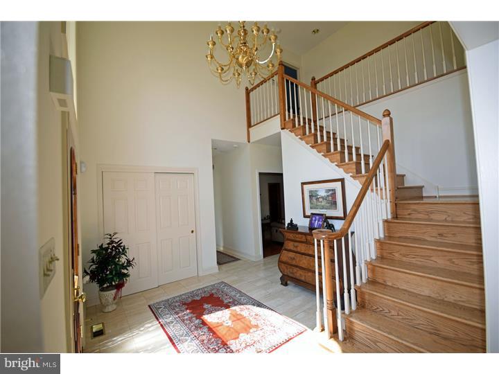 22 Tower Road Broomall, PA 19008 - Photo 21 of 25 Foyer
