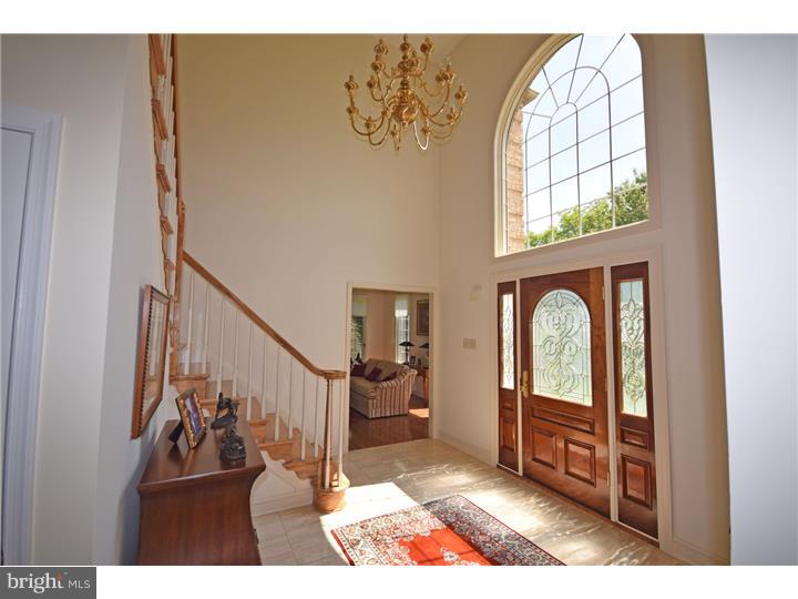 22 Tower Road Broomall, PA 19008 - Photo 4 of 25 Foyer