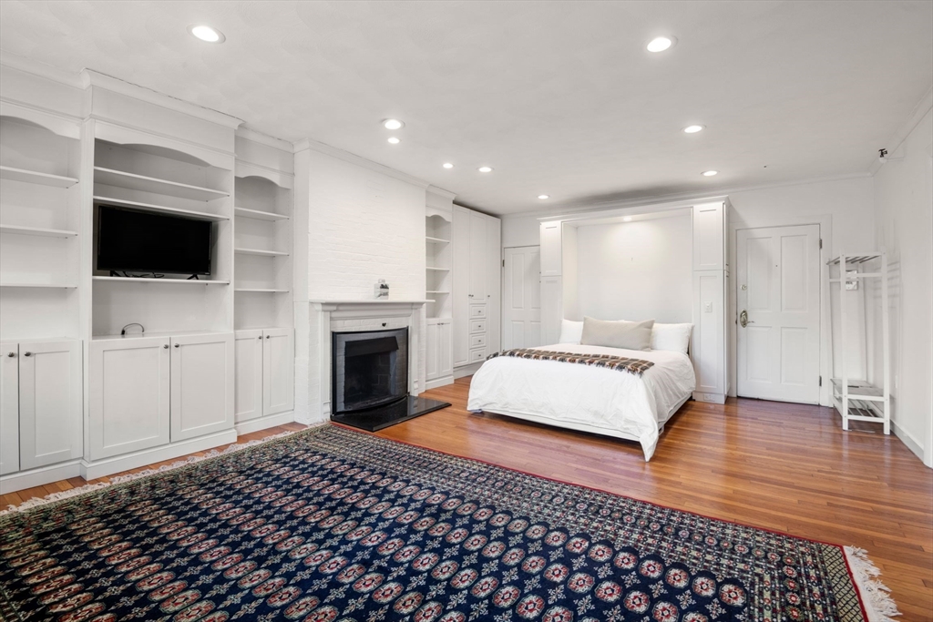 236 Beacon Street, Unit 1E Boston, MA 02116 - Photo 14 of 33