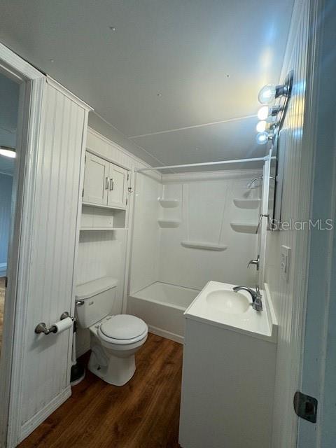 6275 Highway 441 Okeechobee, FL 34974 - Photo 16 of 18 a bathroom with a sink a toilet and shower