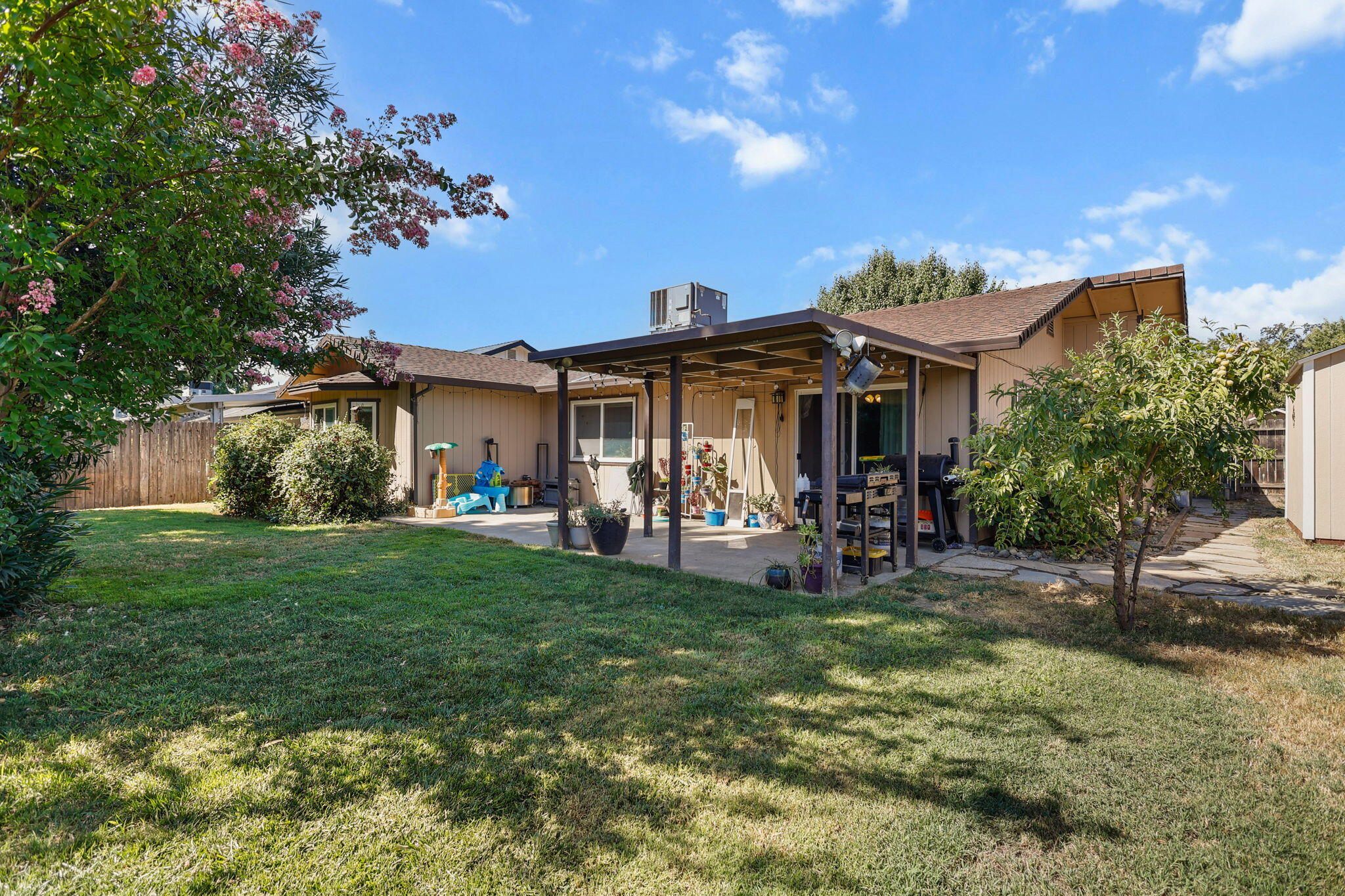 7035 Pit Road Redding, CA 96001 - Photo 25 of 36 44-web-or-mls-_K3A6223