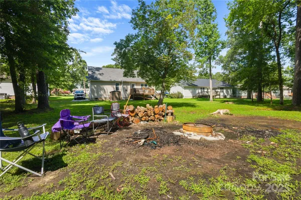 $260,000 | 1198 East Middleton Drive, Creedmoor, NC 27522