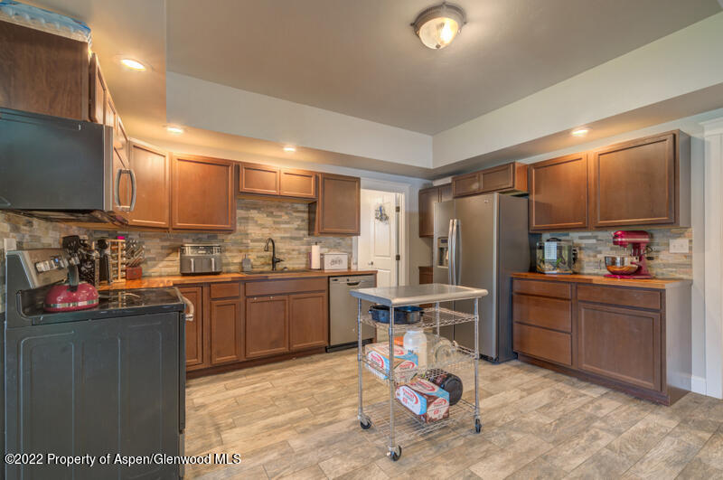 667 Pershing Street Craig, CO 81625 - Photo 18 of 75 IMGP3846_47_48_49_50
