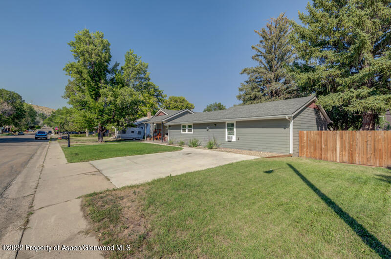 667 Pershing Street Craig, CO 81625 - Photo 3 of 75 IMGP4201_2_3_4_5