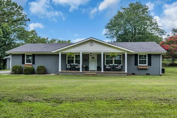 $395,700 | 593 Dover Road, Jasper, TN 37347