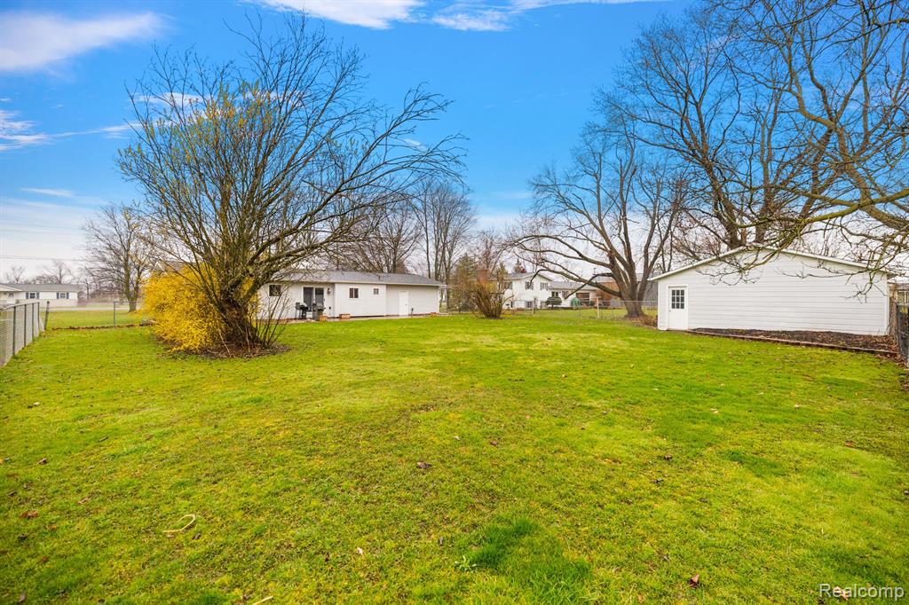 10466 Beecher Road Flushing, MI 48433 - Photo 32 of 37
