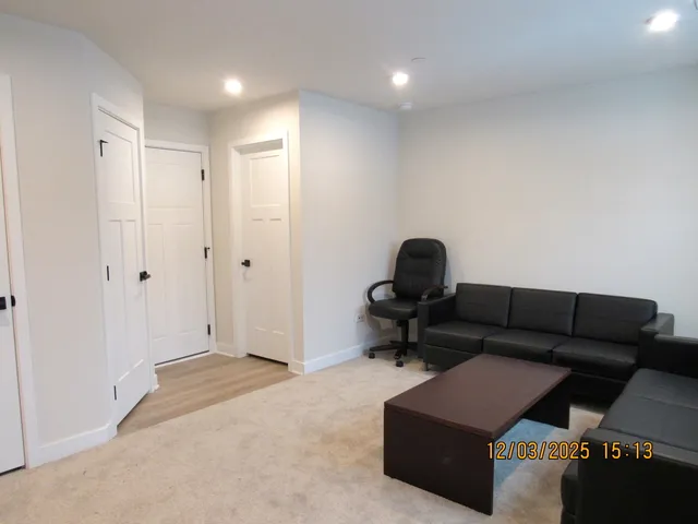 $3,250 | 155 Canterbury Way, Lake Zurich, IL 60047