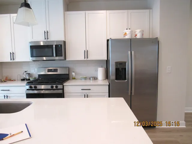 $3,250 | 155 Canterbury Way, Lake Zurich, IL 60047