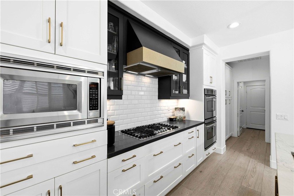 10 Copious Lane Ladera Ranch, CA 92694 - Photo 14 of 54 Gourmet Kitchen