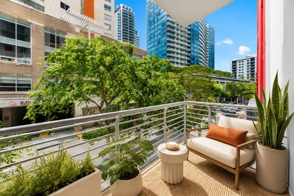 $525,000 | 90 Northeast 32nd Street, Unit 213, Miami, FL 33127