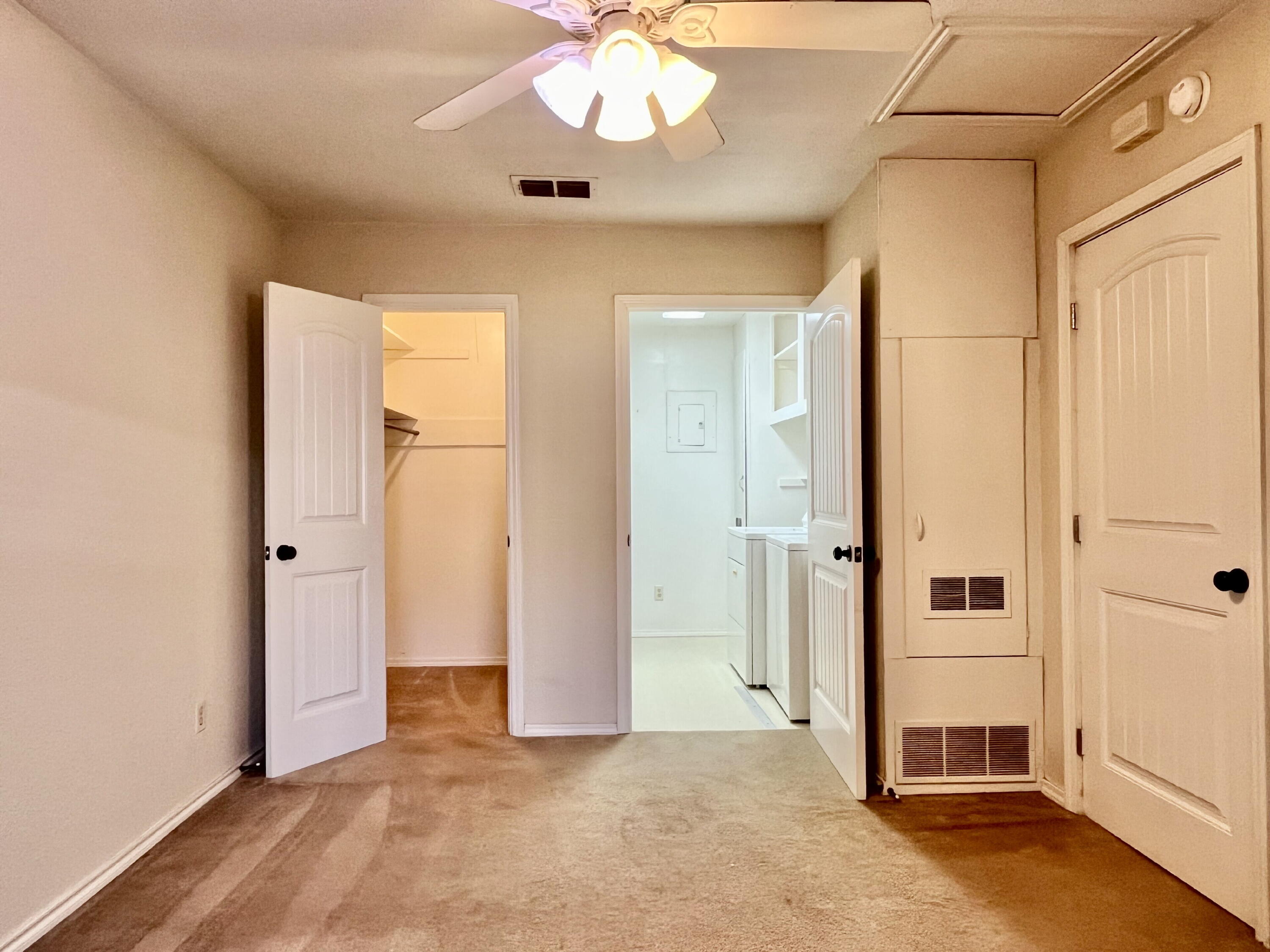 3006 30th Street, Unit REAR Lubbock, TX 79410 - Photo 8 of 14 IMG_6580