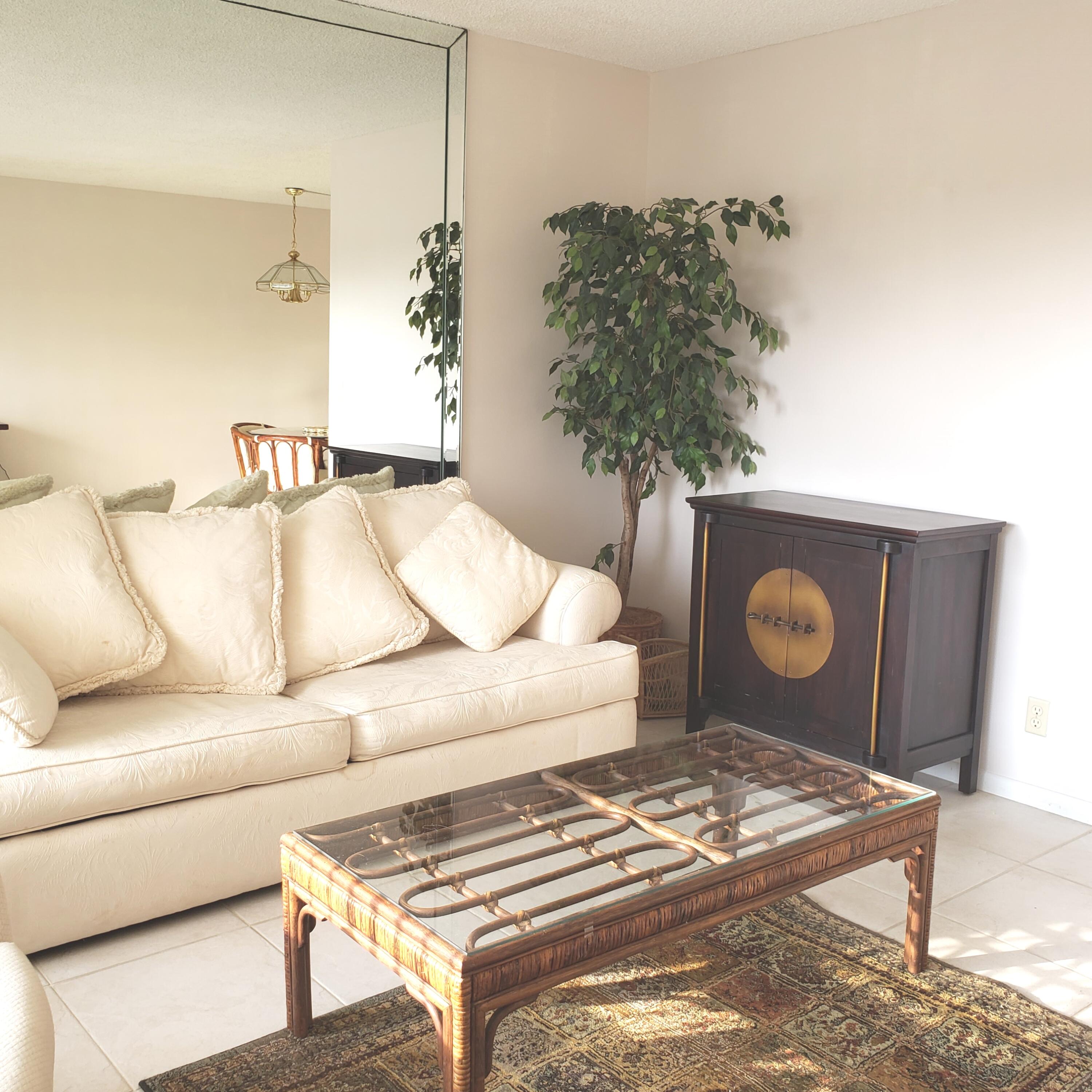3048 Rexford Drive Boca Raton, FL 33434 - Photo 3 of 33 living room