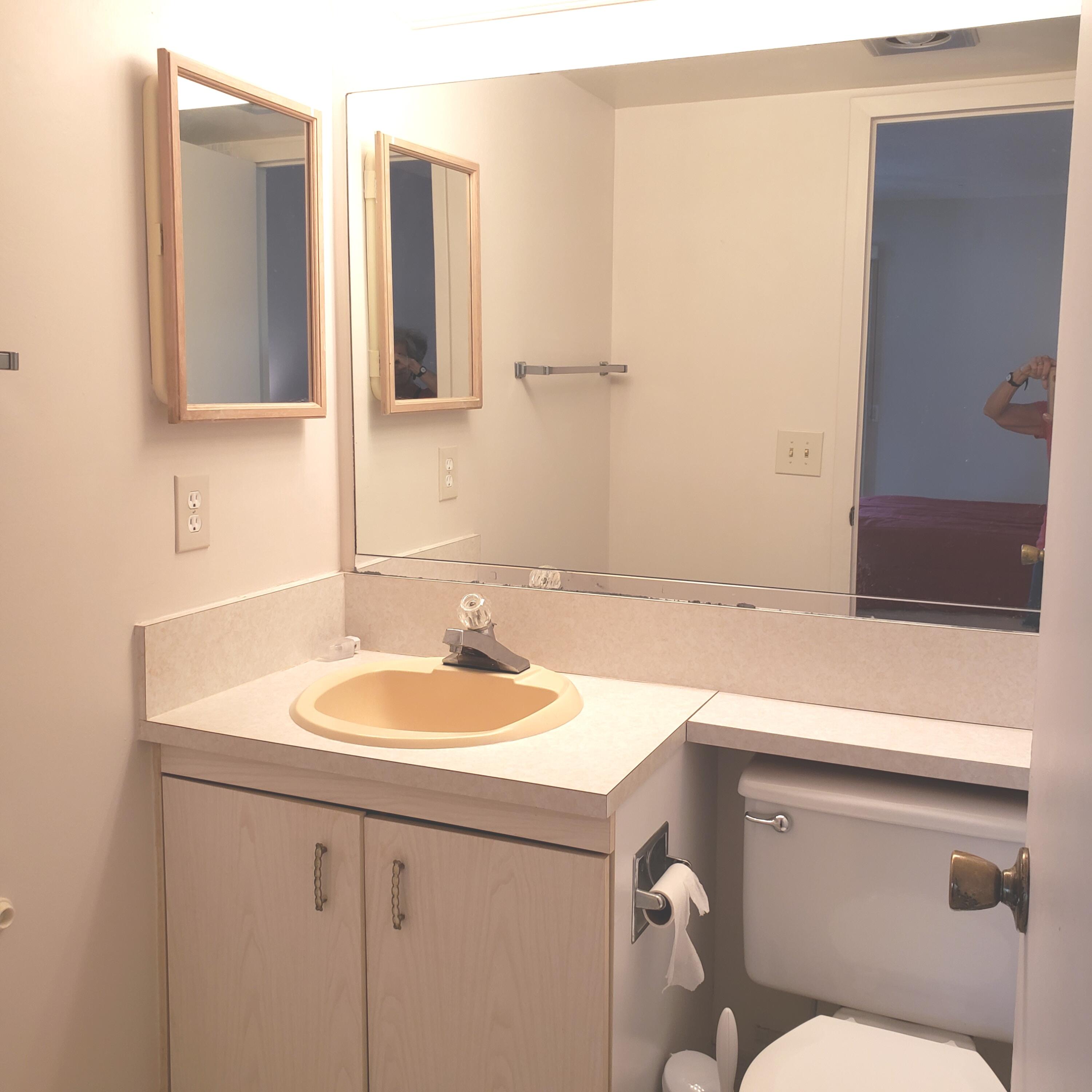 3048 Rexford Drive Boca Raton, FL 33434 - Photo 10 of 33 Primary bathroom