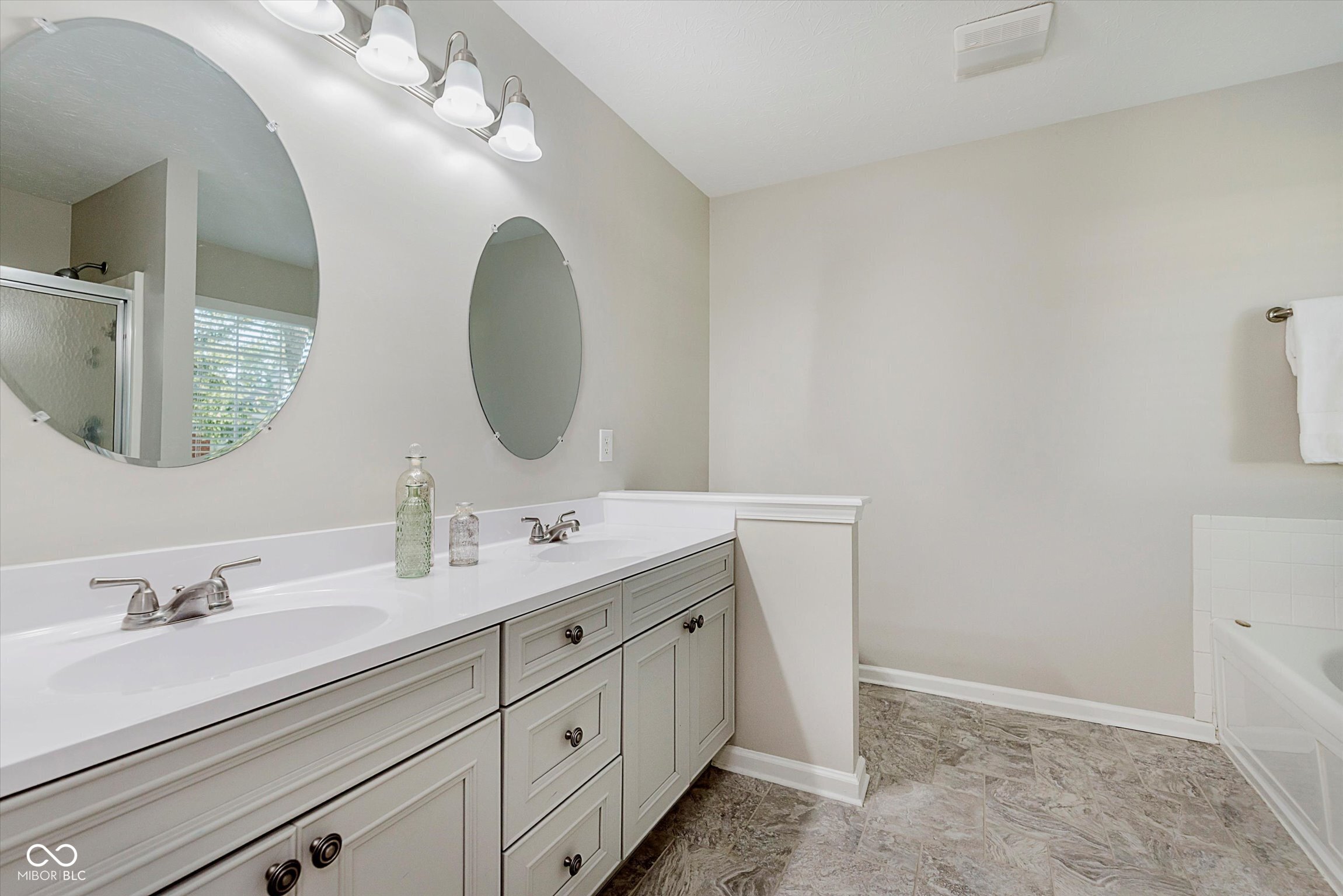 10172 Cheswick Lane Fishers, IN 46037 - Photo 16 of 28