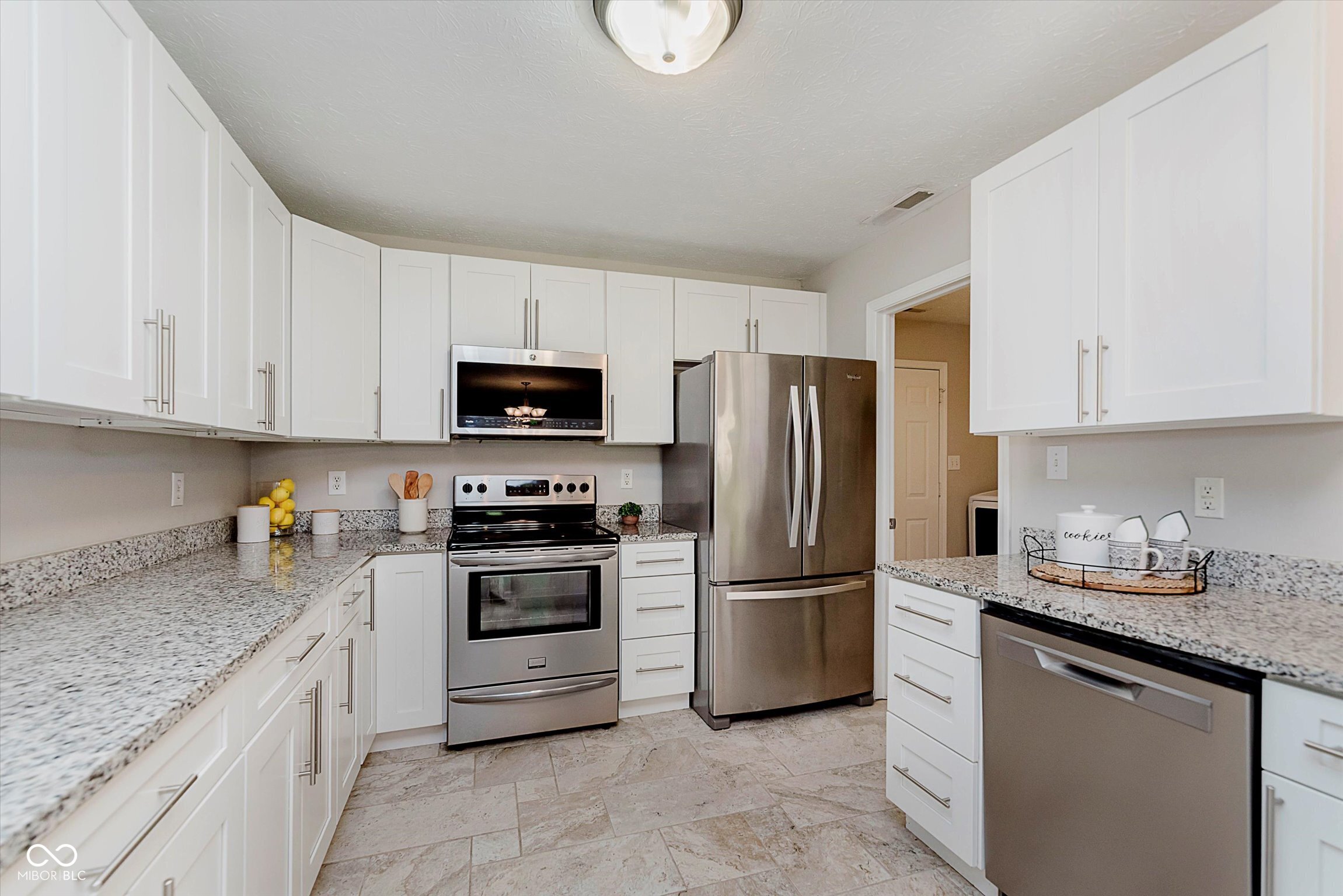 10172 Cheswick Lane Fishers, IN 46037 - Photo 7 of 28