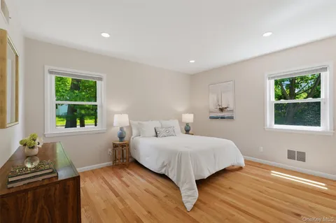 $1,175,000 | 67 Old Country Road, New Rochelle, NY 10804