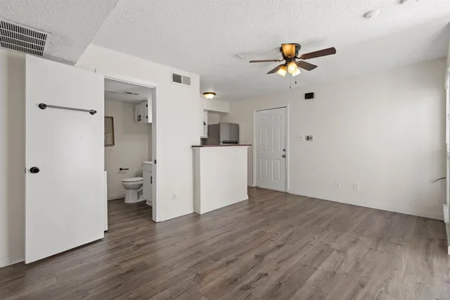 $1,150 | 2301 Balsam Drive, Unit F308, Arlington, TX 76006