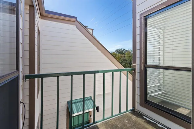 $1,150 | 2301 Balsam Drive, Unit F308, Arlington, TX 76006