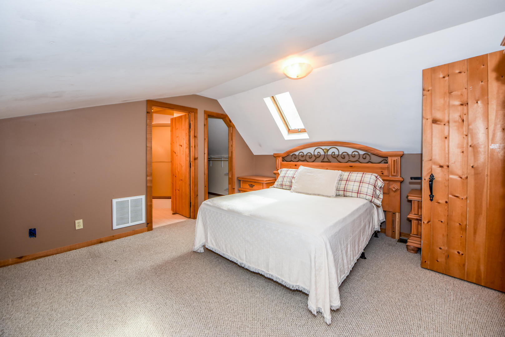 3967 Sevierville Road Maryville, TN 37804 - Photo 20 of 40 Upstairs Bedroom