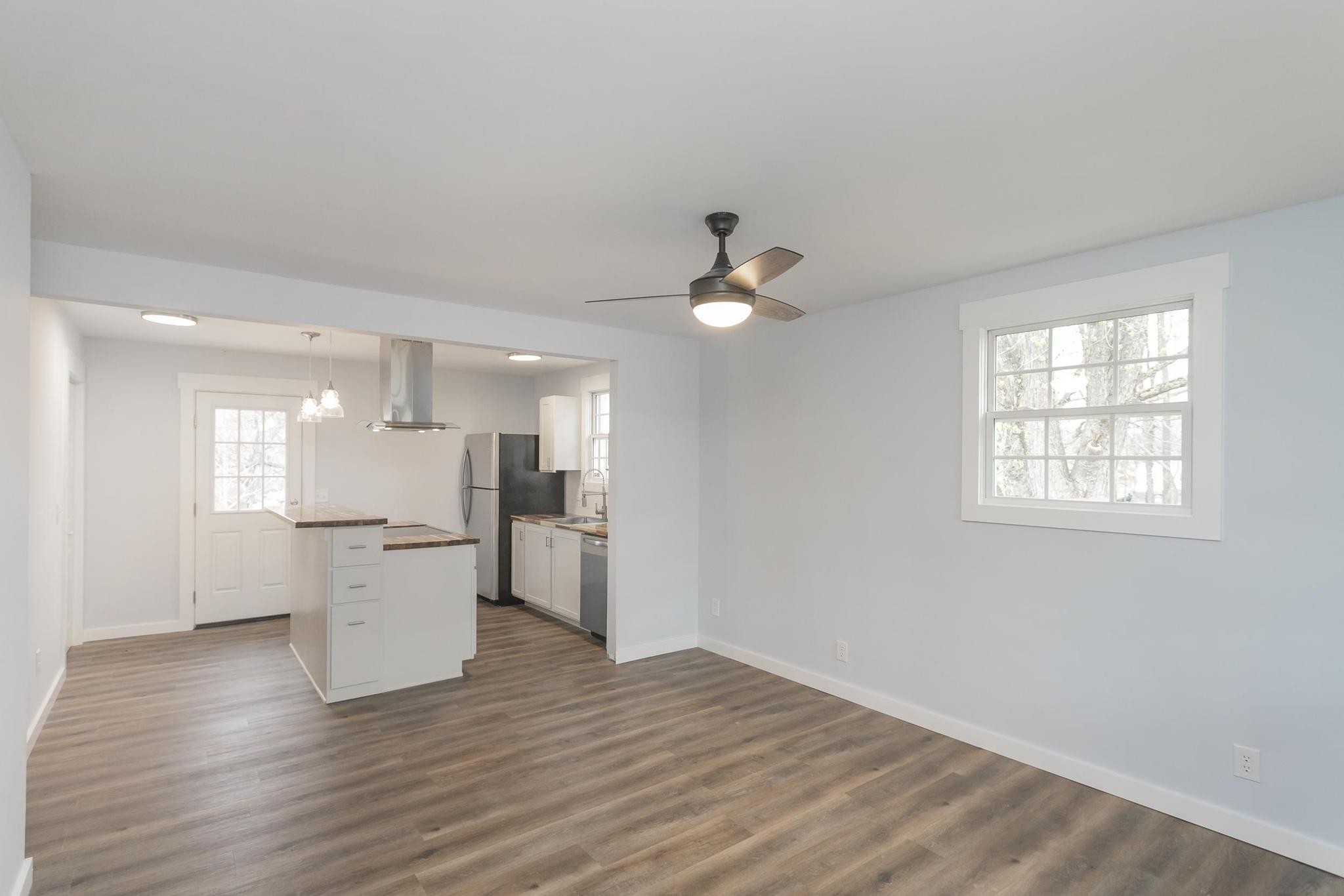 1670 Neptune Road Ashland City, TN 37015 - Photo 11 of 50 Gallery Image 11