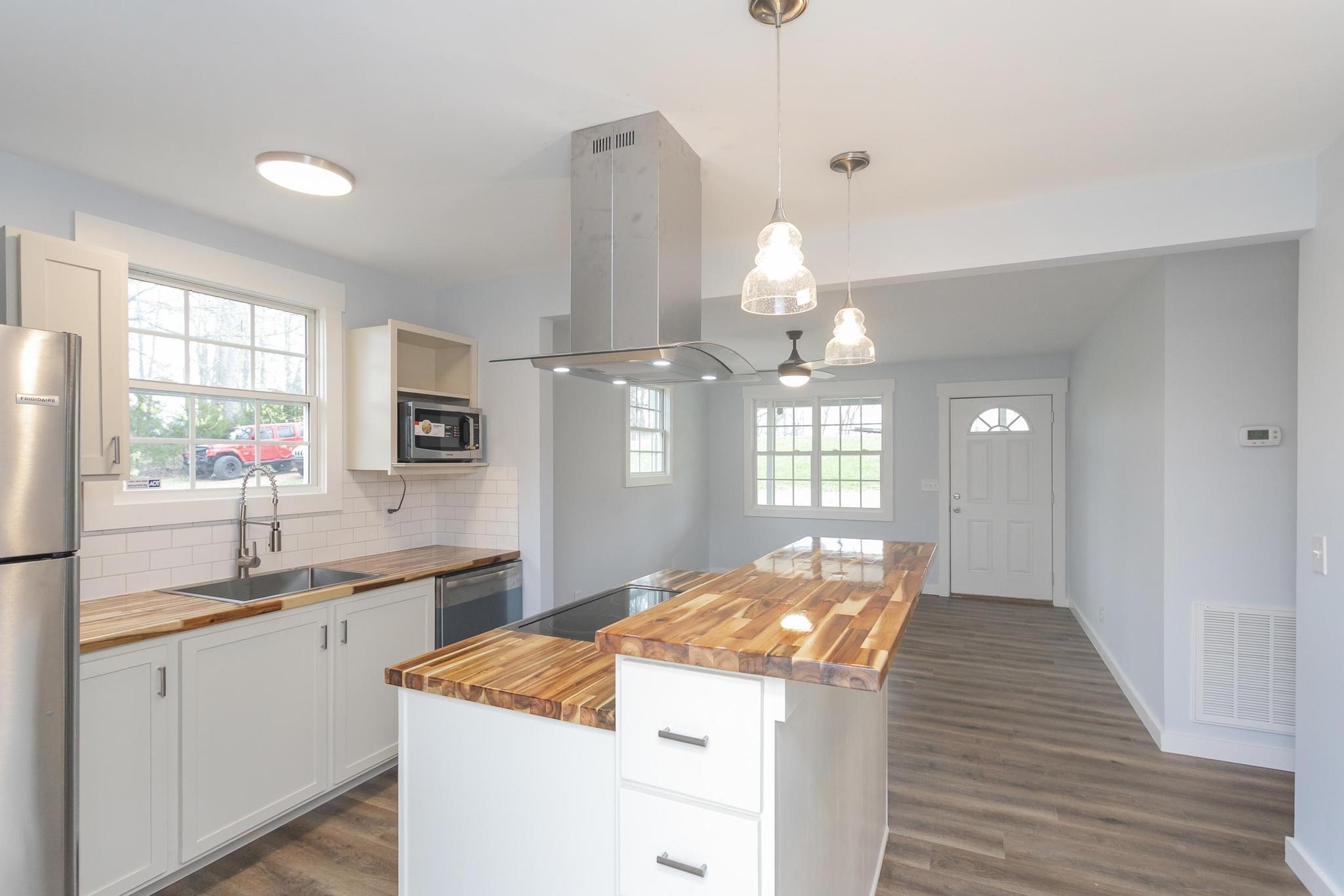 1670 Neptune Road Ashland City, TN 37015 - Photo 16 of 50 Gallery Image 16