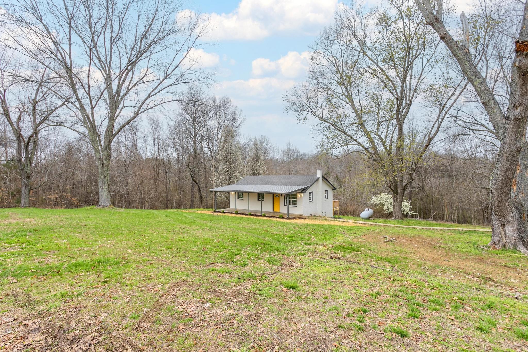 1670 Neptune Road Ashland City, TN 37015 - Photo 3 of 50 Gallery Image 3