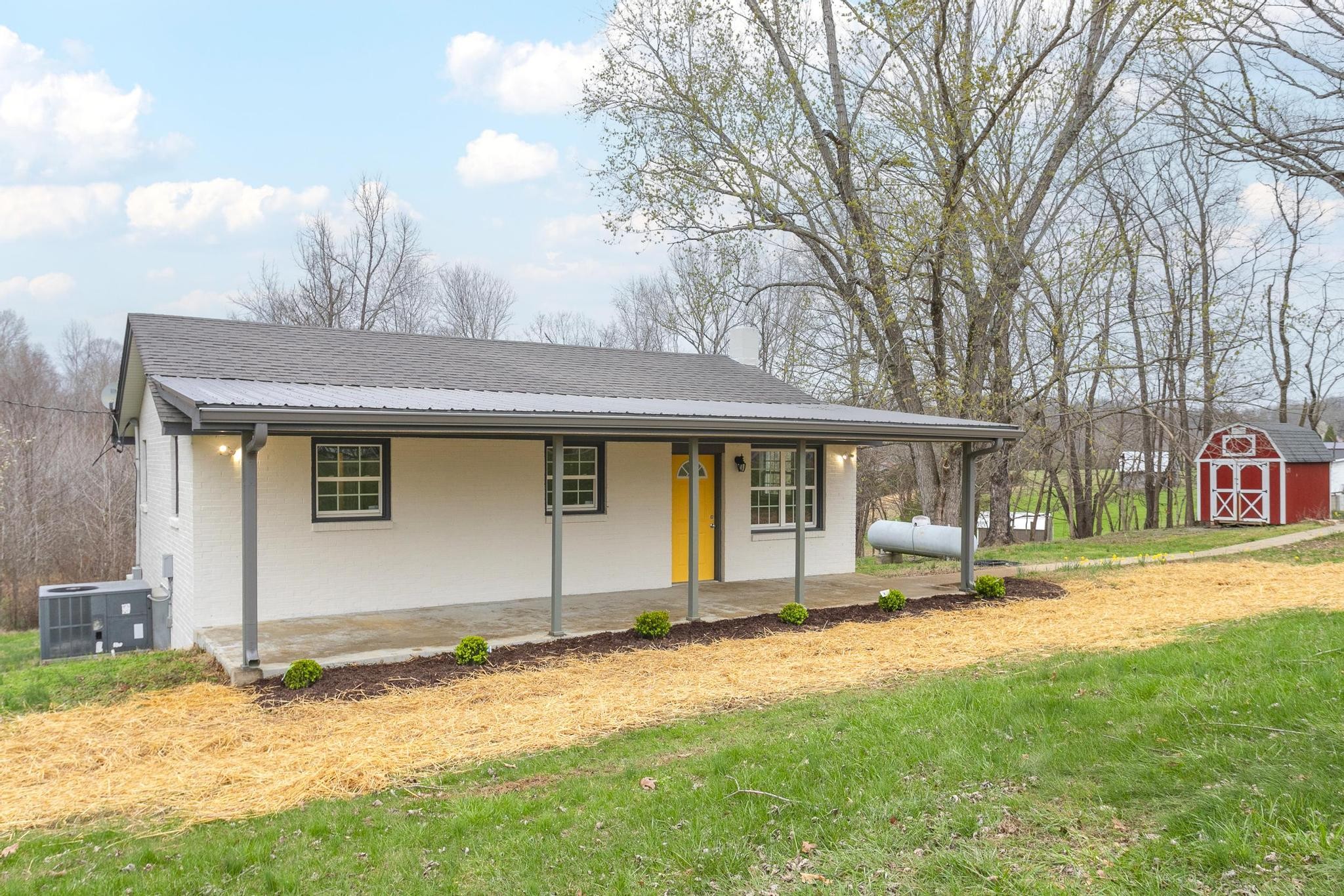 1670 Neptune Road Ashland City, TN 37015 - Photo 6 of 50 Gallery Image 6
