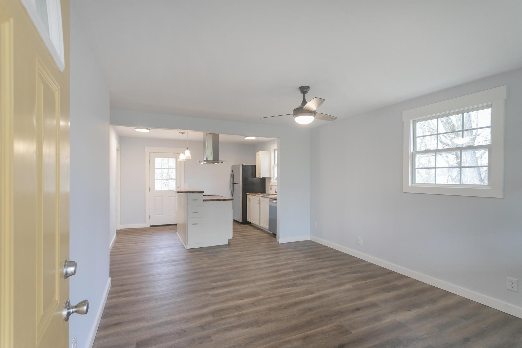 1670 Neptune Road Ashland City, TN 37015 - Photo 10 of 50 Gallery Image 10