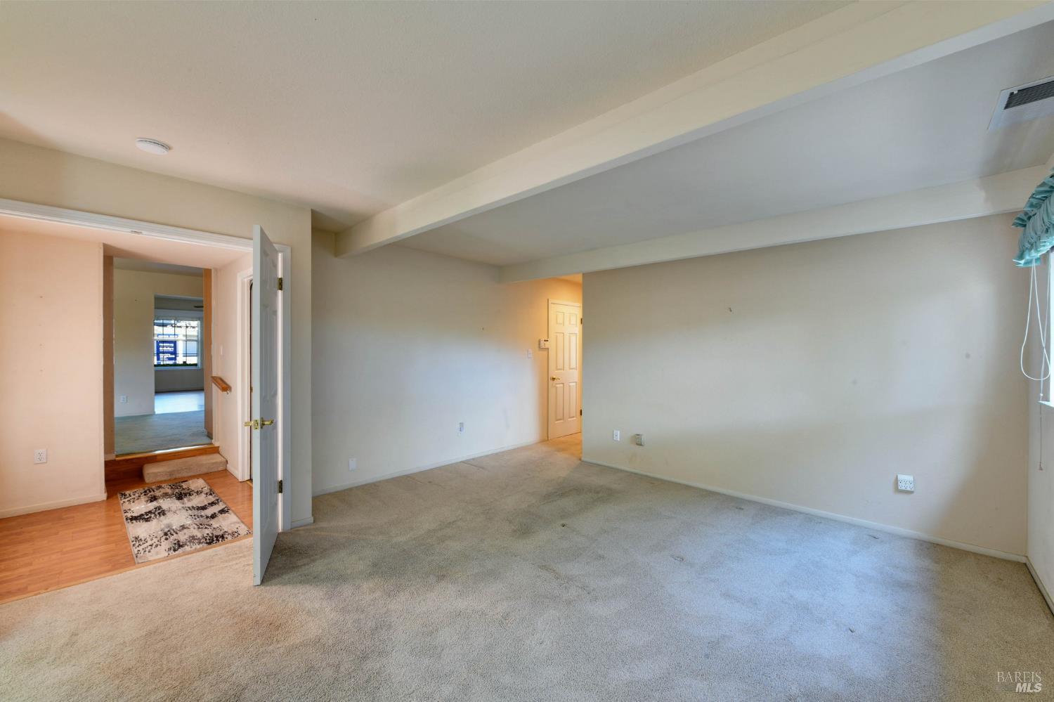 135 Fulton Place Windsor, CA 95492 - Photo 17 of 40