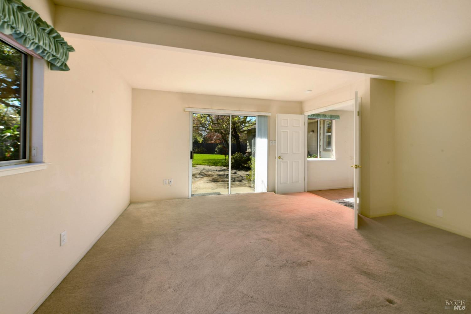 135 Fulton Place Windsor, CA 95492 - Photo 19 of 40 an empty room with windows