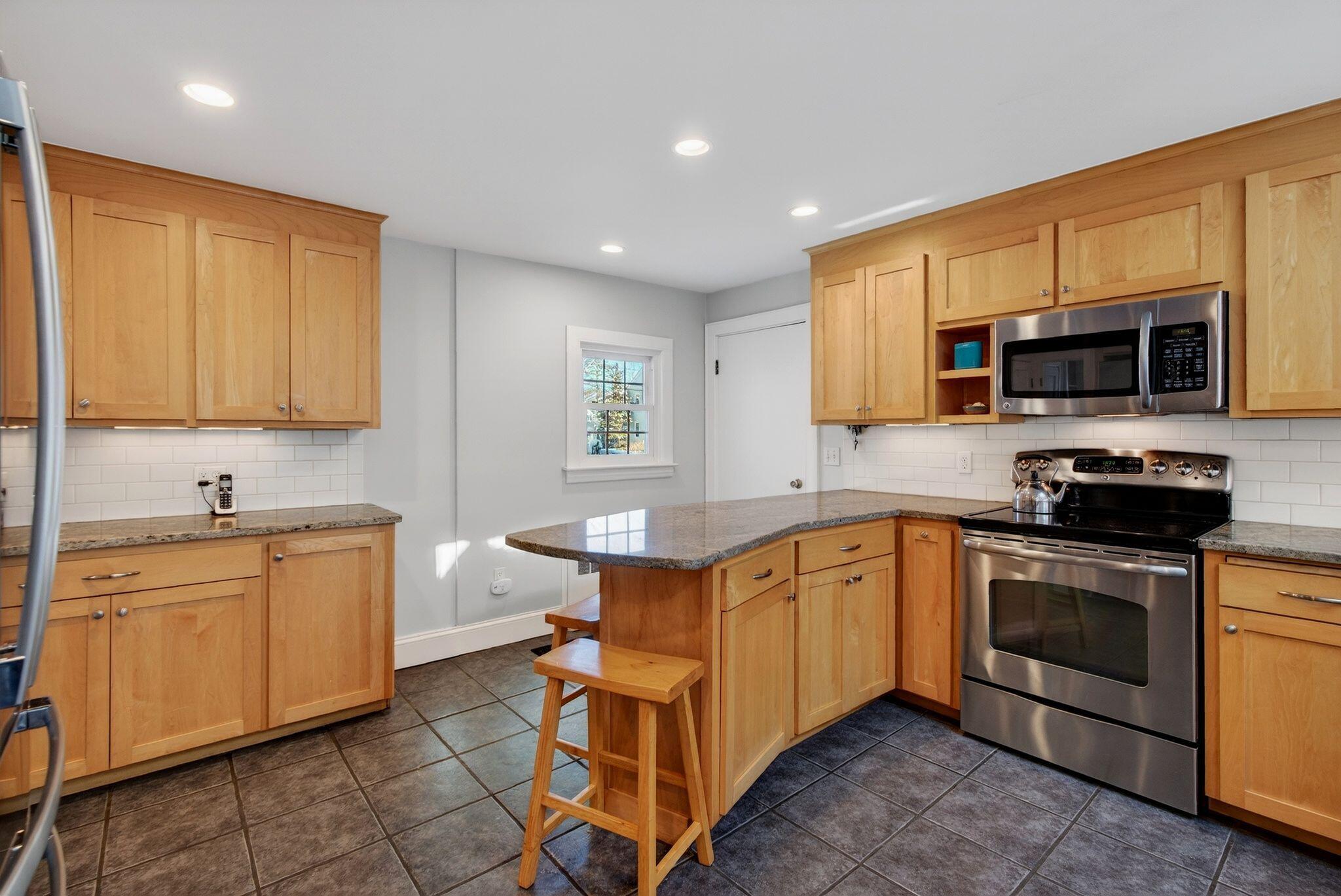 14 Rocky Hill Road Cape Elizabeth, ME 04107 - Photo 3 of 32 32_DSC05425