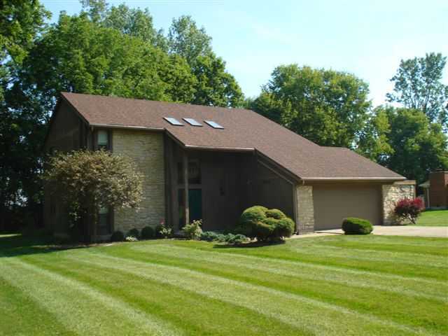1060 Lisa Court Springfield, OH 45504 - Photo 1 of 16