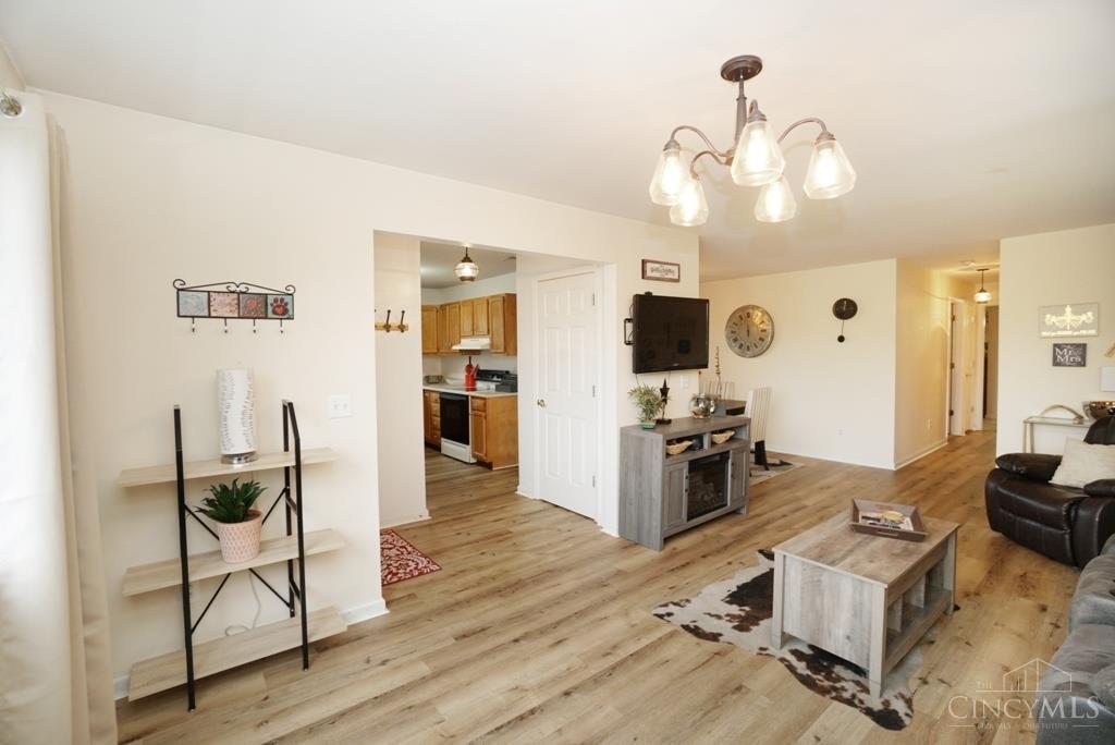 1812 Eaton Road, Unit 7 Hamilton, OH 45013 - Photo 5 of 24 Gallery Image 5