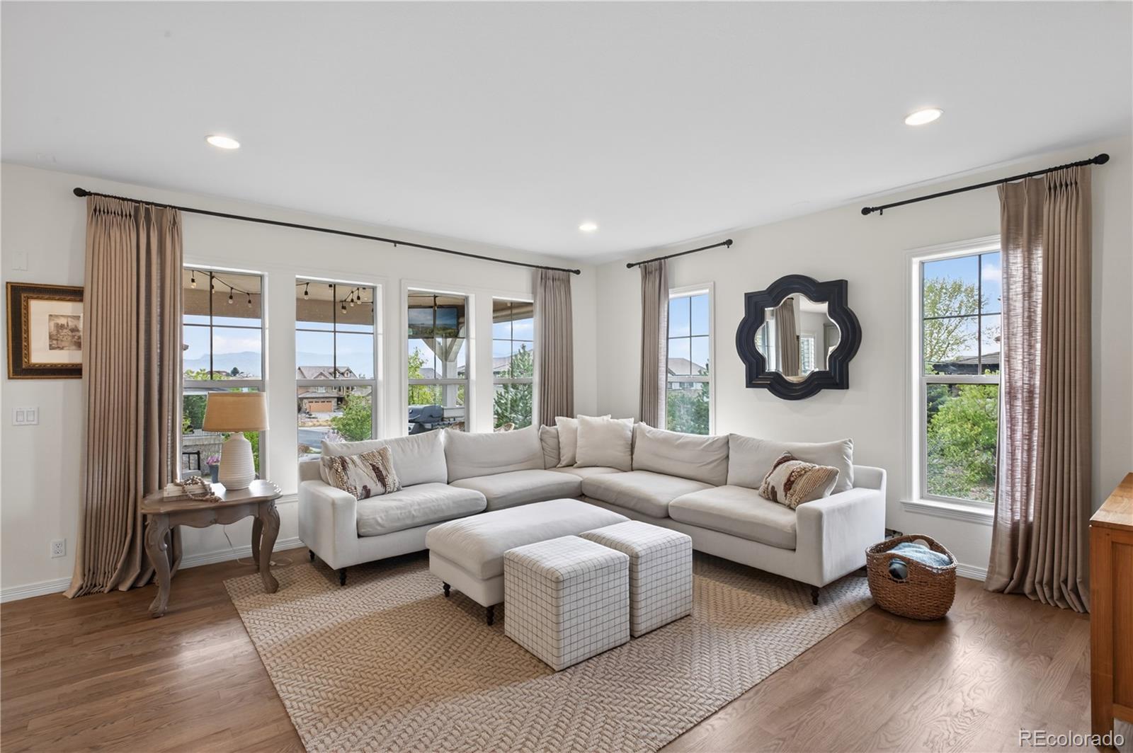 10663 Sundial Rim Road Highlands Ranch, CO 80126 - Photo 3 of 49 Gallery Image 3