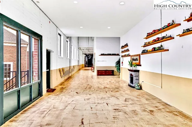 $419,900 | 215 South Jefferson Avenue, Unit 212, West Jefferson, NC 28694