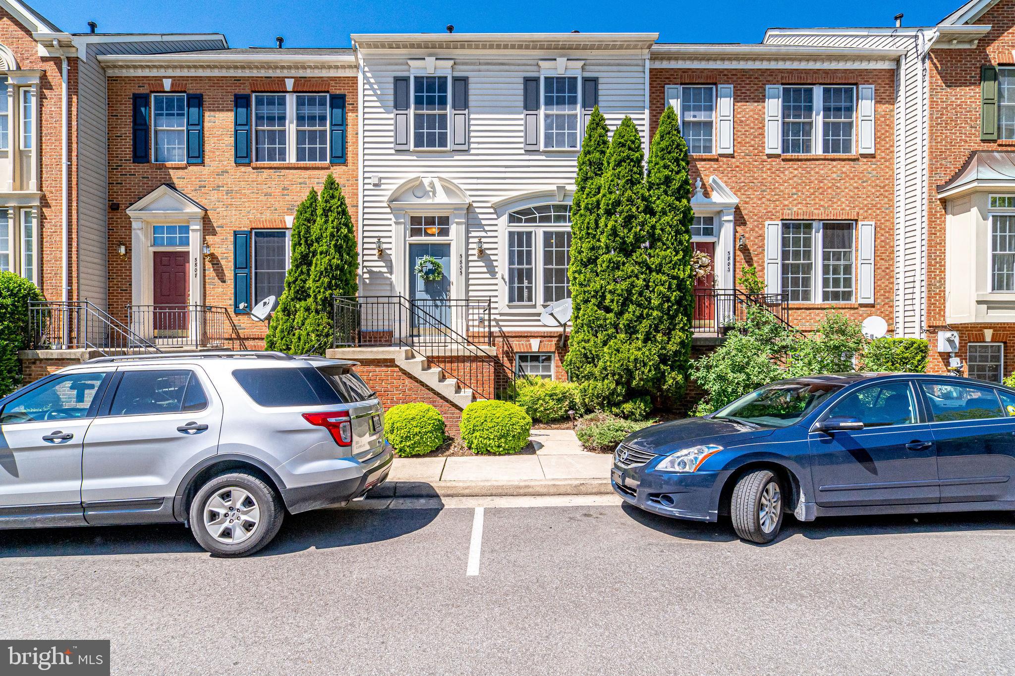 5805 Summers Grove Road Alexandria, VA 22304 - Photo 3 of 49
