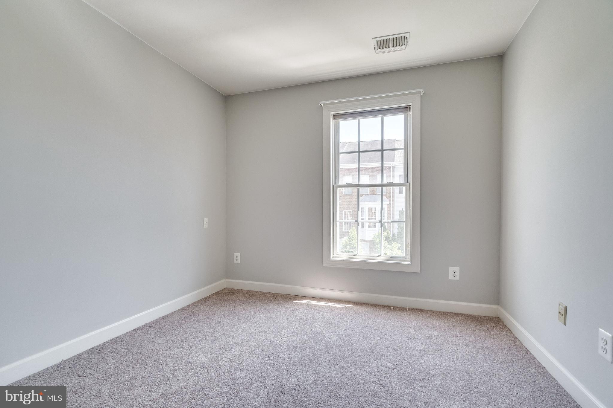 5805 Summers Grove Road Alexandria, VA 22304 - Photo 37 of 49