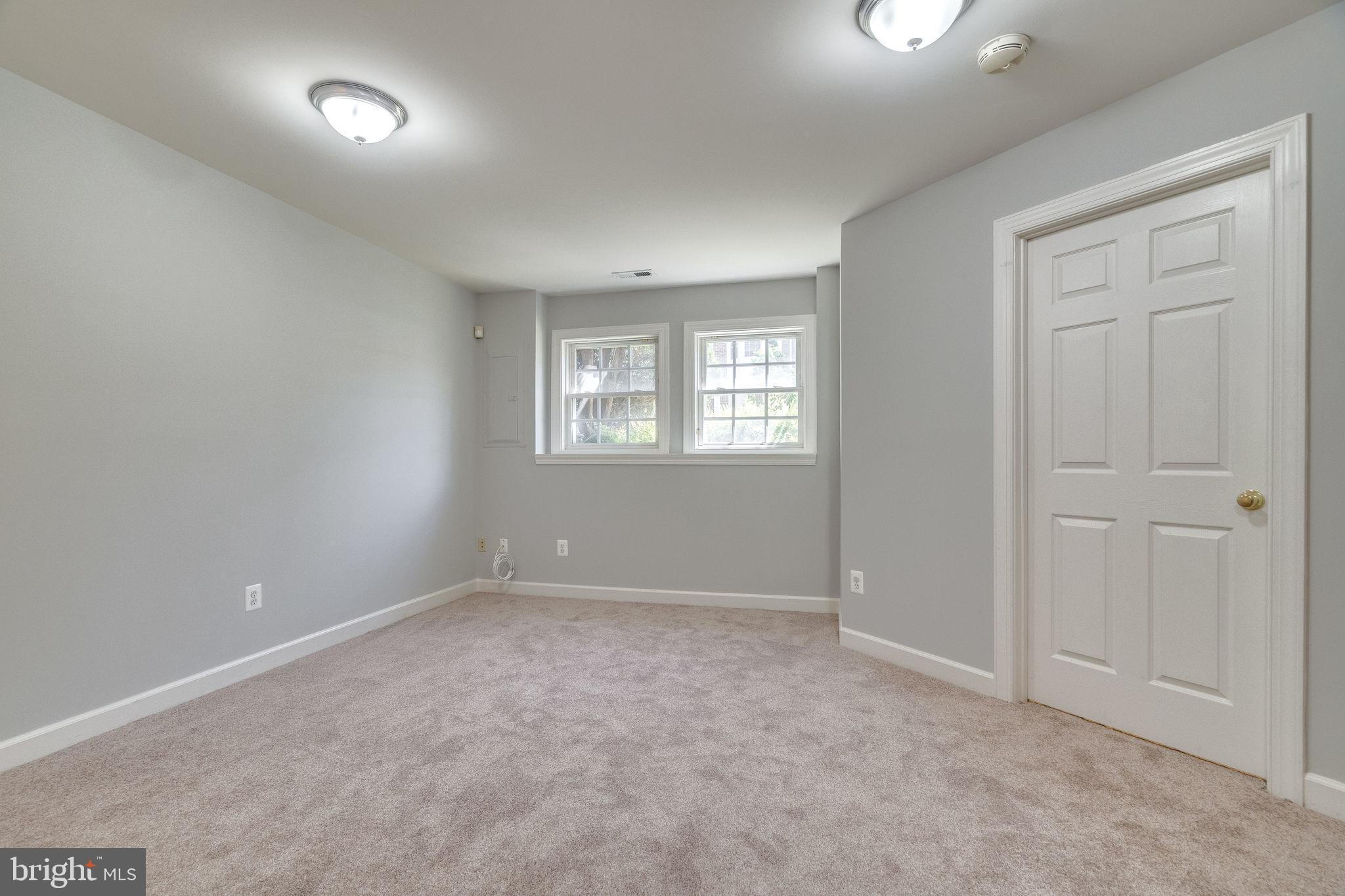 5805 Summers Grove Road Alexandria, VA 22304 - Photo 42 of 49