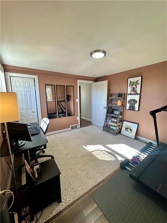 452 Woodland Road Pittsburgh, PA 15237 - Photo 17 of 27 Gallery Image 17