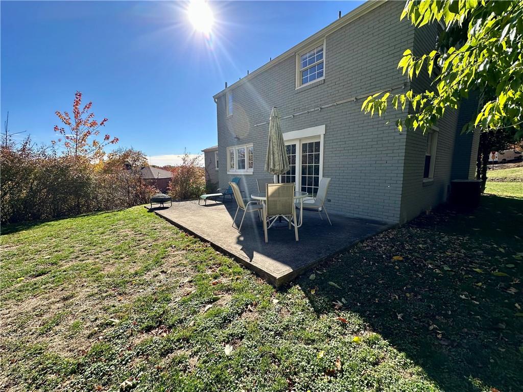 452 Woodland Road Pittsburgh, PA 15237 - Photo 6 of 27 Gallery Image 6