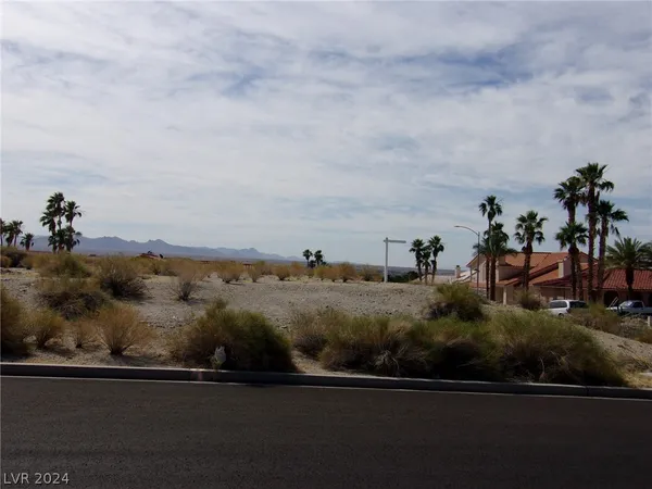 $139,900 | 3640 Catalina Drive, Laughlin, NV 89029