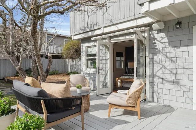 $1,895,000 | 247 Chapman Drive, Corte Madera, CA 94925